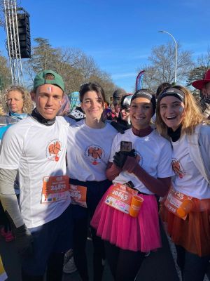 Notre cause portée fièrement par les coureurs au Marathon du Beaujolais Nouveau – novembre 2025